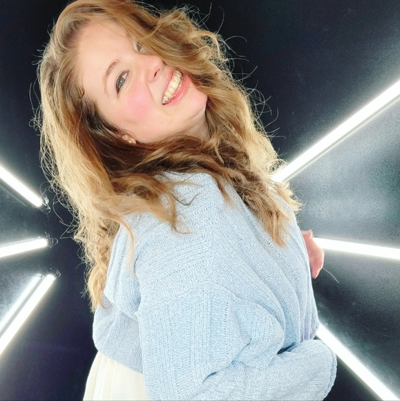 Meet your Posher, Megan - Picture 4 of 12